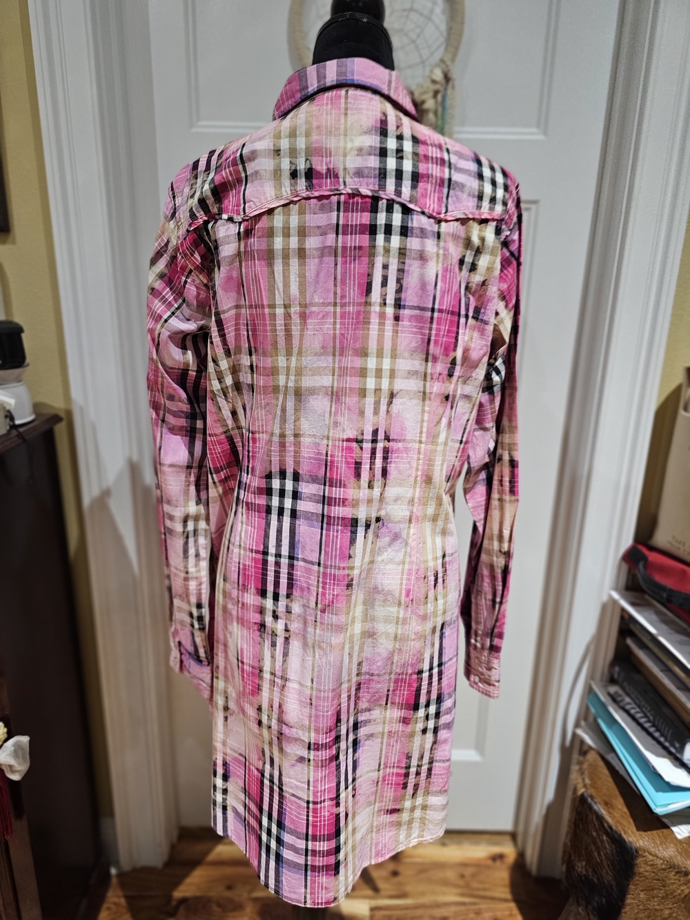 Women's Wester Cut Pink Plaid Pearl Snap-Front Shirt Dress With Crystal Accents - Picture 4 of 10